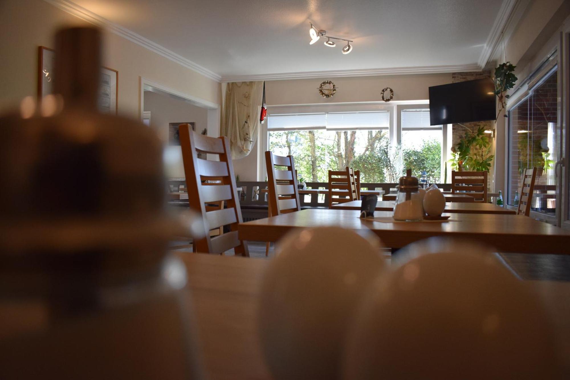 Hotel Haus Am Meer 比苏姆 外观 照片